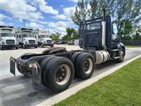 2018 Volvo VNL64T300