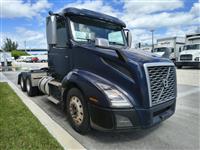 2018 Volvo VNL64T300