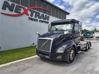 2018 Volvo VNL64T300