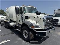 2026 Mack GR64B