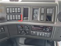 2021 Volvo VNL64T760