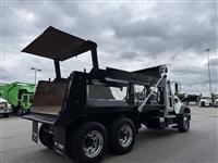 2024 Mack GR64F
