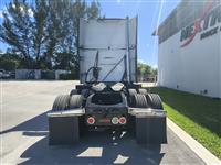 2021 Volvo VNL64T860