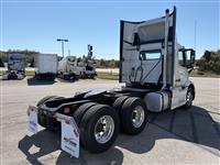 2026 Volvo VNR64T300