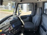 2026 Volvo VNR64T300