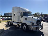 2022 Mack AN64T