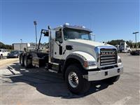 2025 Mack GR64F