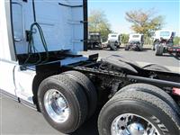 2024 Volvo VNL64T860