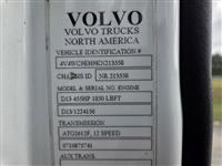 2019 Volvo VNL64T300