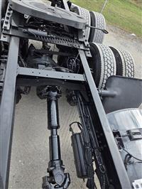 2019 Volvo VNL64T300