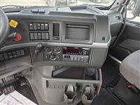 2019 Volvo VNL64T300