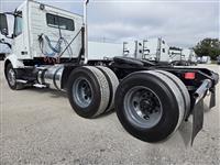 2019 Volvo VNL64T300