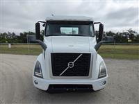 2019 Volvo VNL64T300