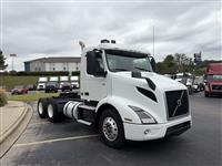 2019 Volvo VNR64T300