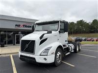 2020 Volvo VNR64T300
