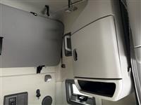 2020 Volvo VNL64T760