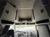 2020 Volvo VNL64T760