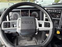 2021 Mack AN64T