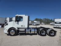 2019 Volvo VNR64T300