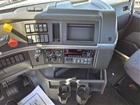 2019 Volvo VNR64T300