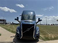 2026 Volvo NEW VNL860