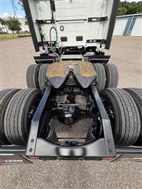 2026 Volvo VNL64T860