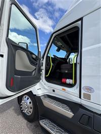 2026 Volvo VNL64T860