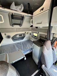 2026 Volvo VNL64T860