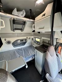 2026 Volvo VNL64T860