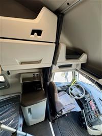 2026 Volvo VNL64T860