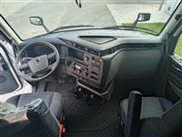 2026 Volvo VNL64T860