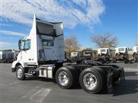 2016 Volvo VNM64T300