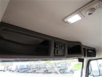 2016 Volvo VNM64T300