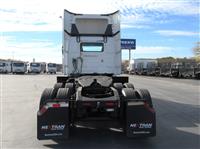 2016 Volvo VNM64T300