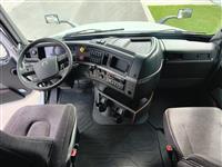 2024 Volvo VNL64T860