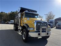 2016 Mack GU713