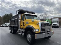 2016 Mack GU713