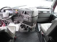 2021 Volvo VNL64T860