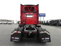 2021 Volvo VNR64T300