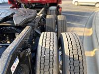 2026 Volvo VNL64T840