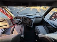 2026 Volvo VNL64T840