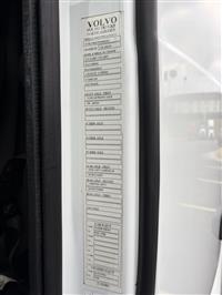 2022 Volvo VNL64T760