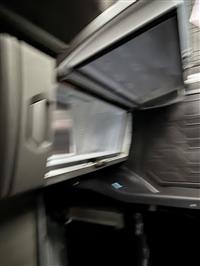 2022 Volvo VNL64T760