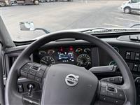 2022 Volvo VNL64T760