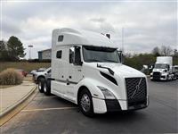 2022 Volvo VNL64T760