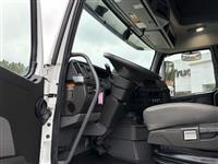 2022 Volvo VNL64T760