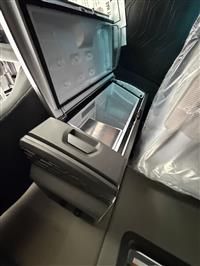 2022 Volvo VNL64T760