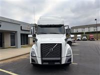 2022 Volvo VNL64T760