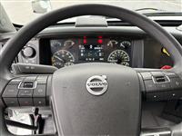 2022 Volvo VNL64T760