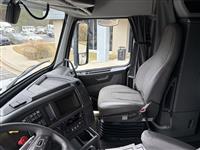 2022 Volvo VNL64T760